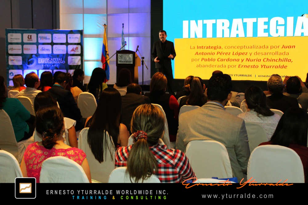 Conferencia sobre Intrategia y Cultura Organizacional por Ernesto Yturralde, Speaker